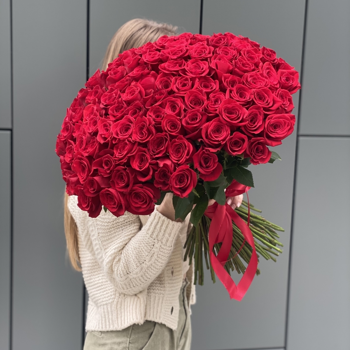 Букет из 101 красной розы Классика