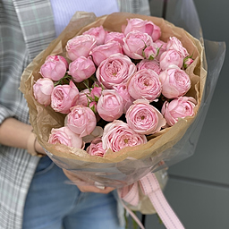 Букет Принцесса из кустовых пионовидных роз мэнсфилд парк из 11 веток