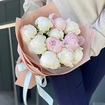 Букет Волшебный из 11 пионов микс