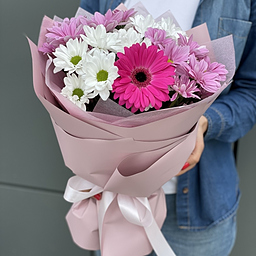 Букет Воспоминания о лете из хризантемы и герберы