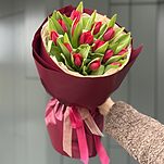 Букет Мэри из 15 красных тюльпанов