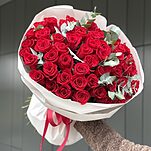 Букет Париж из 51 красной розы и эвкалипта