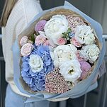 Букет Онли из пионов и гортензии