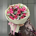 Букет Нежная леди из тюльпанов и кустовых пионовидных роз