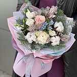 Букет Заветное желание из нобилиса, хлопка, розы и скиммии