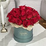 Коробка Жаккард из 25 красных роз