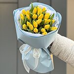 Букет Магия Весны из 25 желтых тюльпанов