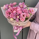 Букет Бриджит из кружевной эустомы, цимбидиума и пионовидной кустовой розы