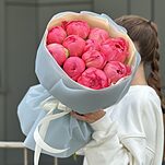 Букет Коралл Шарм из 11 пионов