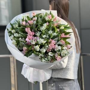Букет Созвездие из 25 альстромерий