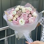 Букет Неаполь из пионов, роз, озотамнуса и гортензии