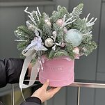 Композиция Новогодний спектакль из нобилиса и декора