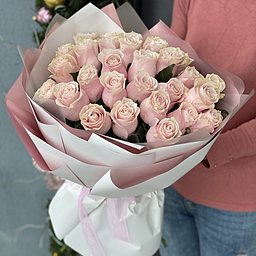 Букет Выражение любви из 31 розовой розы