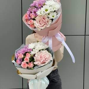 Букет Элайн из хризантем, кустовой и одноголовой роз