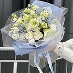 Букет Незабываемый момент из оксипеталума, ранункулюсов, амариллисов и эустомы