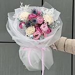 Букет Аромат Любви из пионов, пионовидных кустовых роз, диантуса, эрингиума, эустомы, рускуса и эвкалипта
