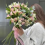 Букет Созвездие из 25 альстромерий