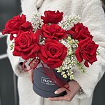 Коробка Love is… из французских красных роз и сирени