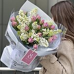 Букет Сиреневый закат из тюльпанов и сирени