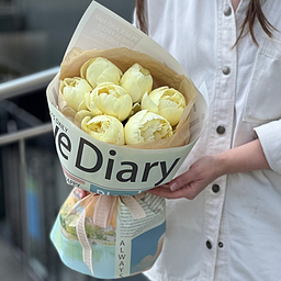 Букет Лимонный пунш из 7 пионов