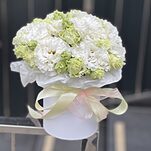 Коробочка Алиса из 5 веток кружевной эустомы