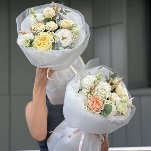 Букет Свежесть Утра из эустомы, танацетума и роз