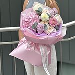 Букет Моменты Счастья из георгин, гортензии, маттиолы, розы сорта охара