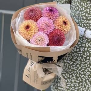 Букет Микс из 7 георгин