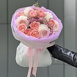 Букет Весна в душе из кустовой пионовидной розы джульетта, хамелациума и георгин