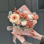 Конверт Тыквенный Шейк из декоративной тыквы, хризантемы, герберы, шиповника, розы и гвоздики