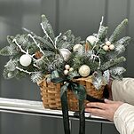 Композиция Волшебные Мгновения из нобилиса и зимнего декора