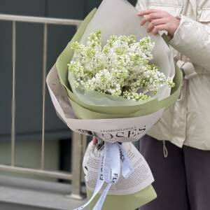 Букет из 7 веток сирени