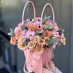 Композиция Дуэт из хризантемы гранд пинк и салмон