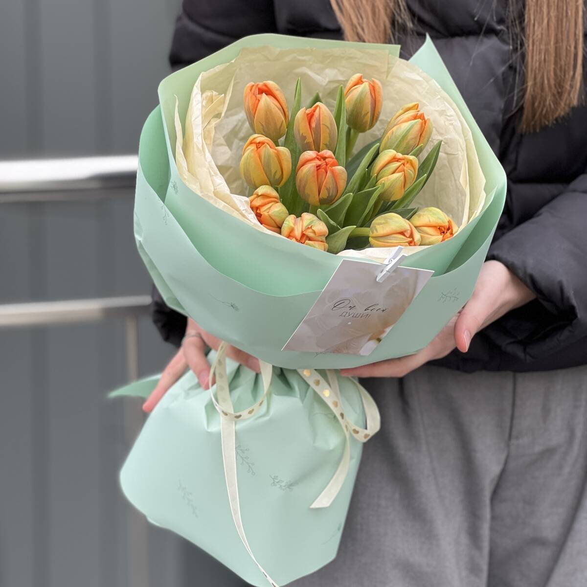Букет Оранж из пионовидных тюльпанов 11 шт