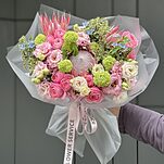 Букет Вавилонский Сад  из протеи, кустовой пионовидной розы, эустомы, вибурнума и оксипеталума