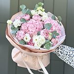 Букет Бисквит из гортензий, пионов, эустомы и эвкалипта