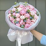 Букет Принцесса Дисней Макси из розовых пионов и оксипеталума