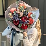 Букет Вечный Роман S из георгин, эрингиума, маттиолы, протеи, роз кахала, эвкалипта и колосков