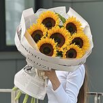 Букет Солнце из 7 подсолнухов
