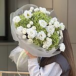 Букет Нежная Мята из гортензий, хризантемы Ньютон и Эустомы