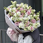 Букет Дуо из 25 веток белой и розовой эустомы