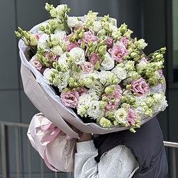 Букет Дуо из 25 веток белой и розовой эустомы