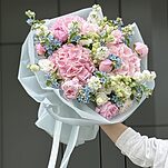 Букет Коктейль Нежности из гортензий, пионов, оксипеталума, маттиолы и эустомы