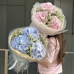 Букет Садовый Комплимент M из гортензий и танацетума