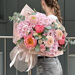 Букет Искушение из гортензий, пионов, гербер и др.