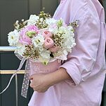 Композиция Облачный Сон из гортензиями, пионами и др.