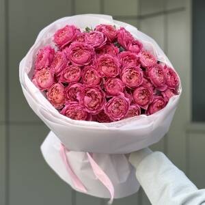 Букет Мальвина из 15 веток кустовой пионовидной розы