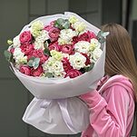 Букет Цветочный Сон из кустовых пионовидных роз и эустомы