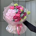 Букет Вдохновение Лета из гортензии, пионов и др.
