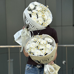 Букет Маленькая радость из хризантем и танацетума